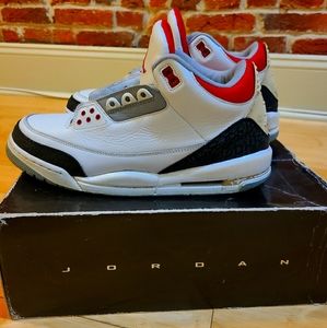 JORDAN 3 RETRO RED-CEMENT GREY *Classic*